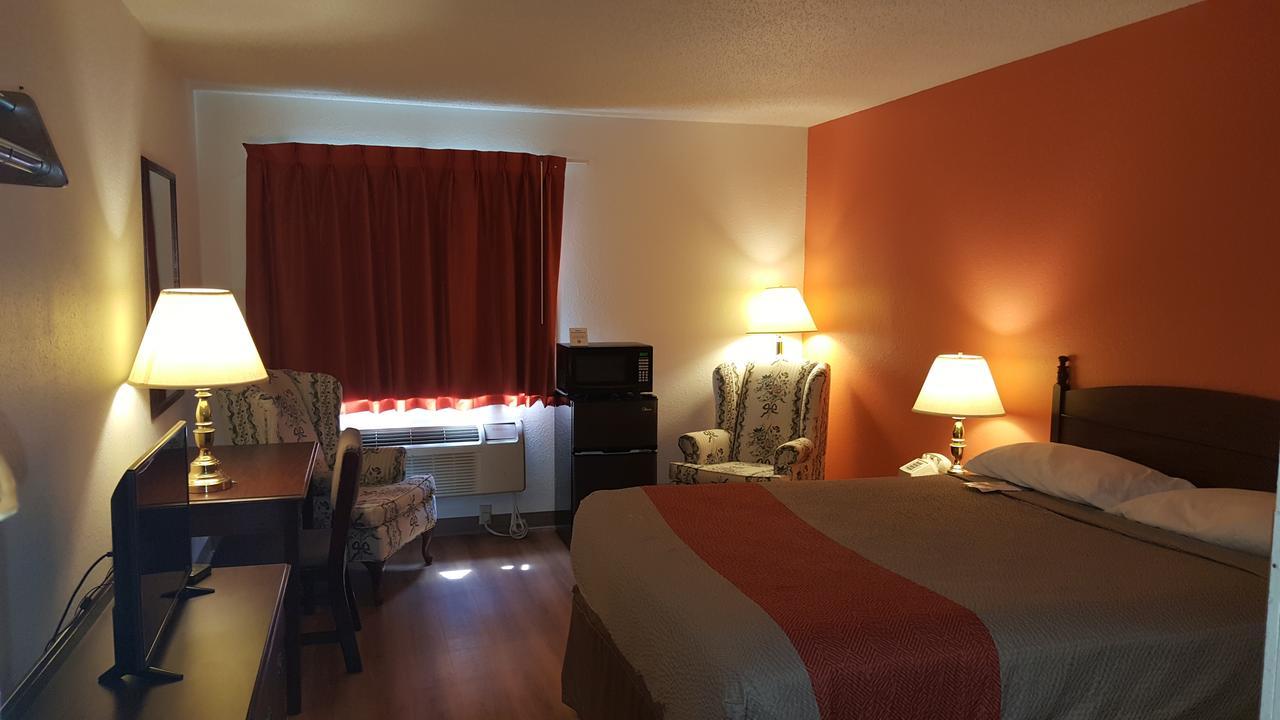 Motel 6-Saukville, Wi Buitenkant foto